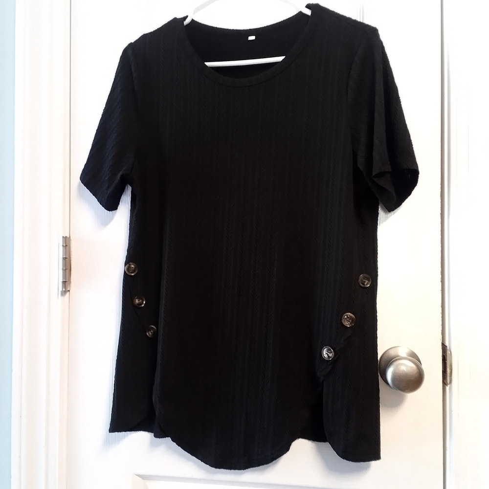 Black Button-Accent Women's Top